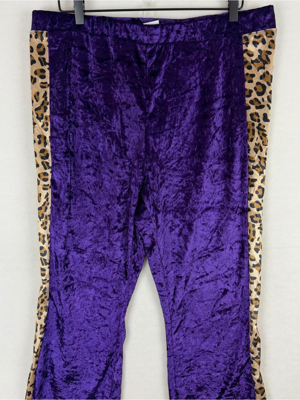 Spirit Halloween Adult Pimp Costume Men’s Large Suit Hat Jewelry Purple Velvet - Picture 8 of 11
